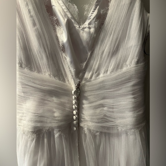 Alfred Angelo Wedding Dress - Picture 9 of 14